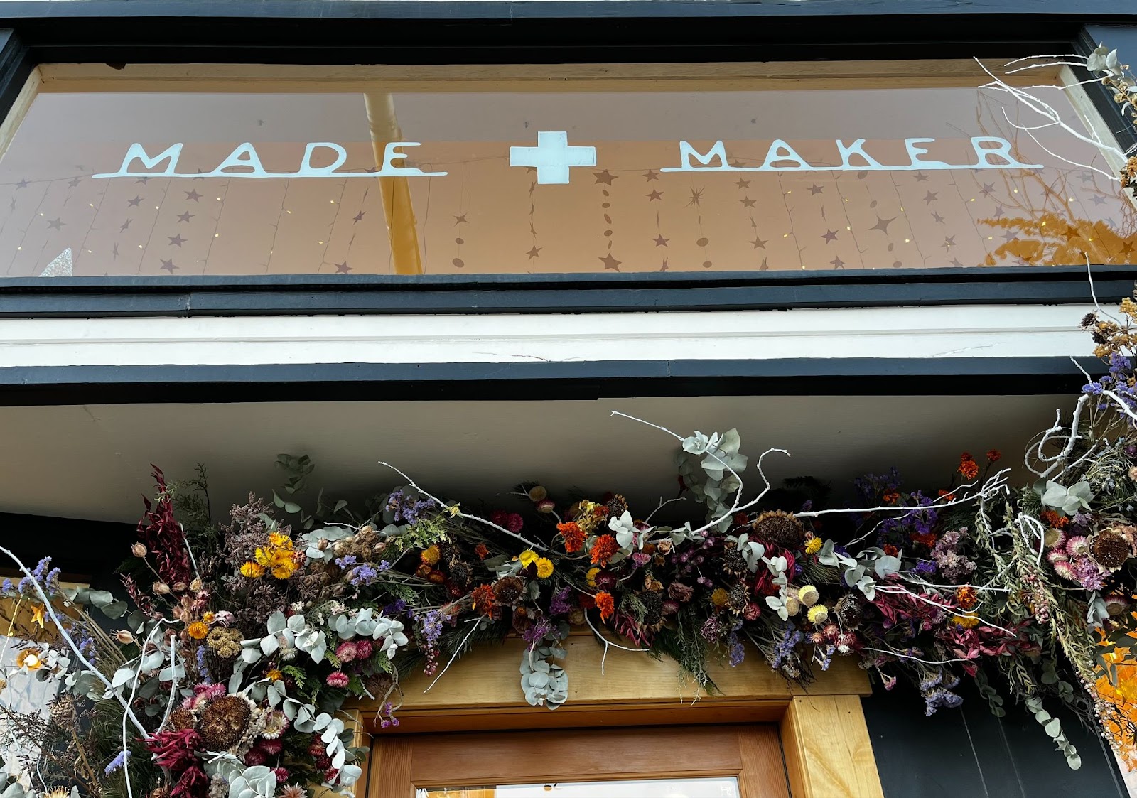 Atelier/Bespoke decorative holiday window display in Downtown Truckee.