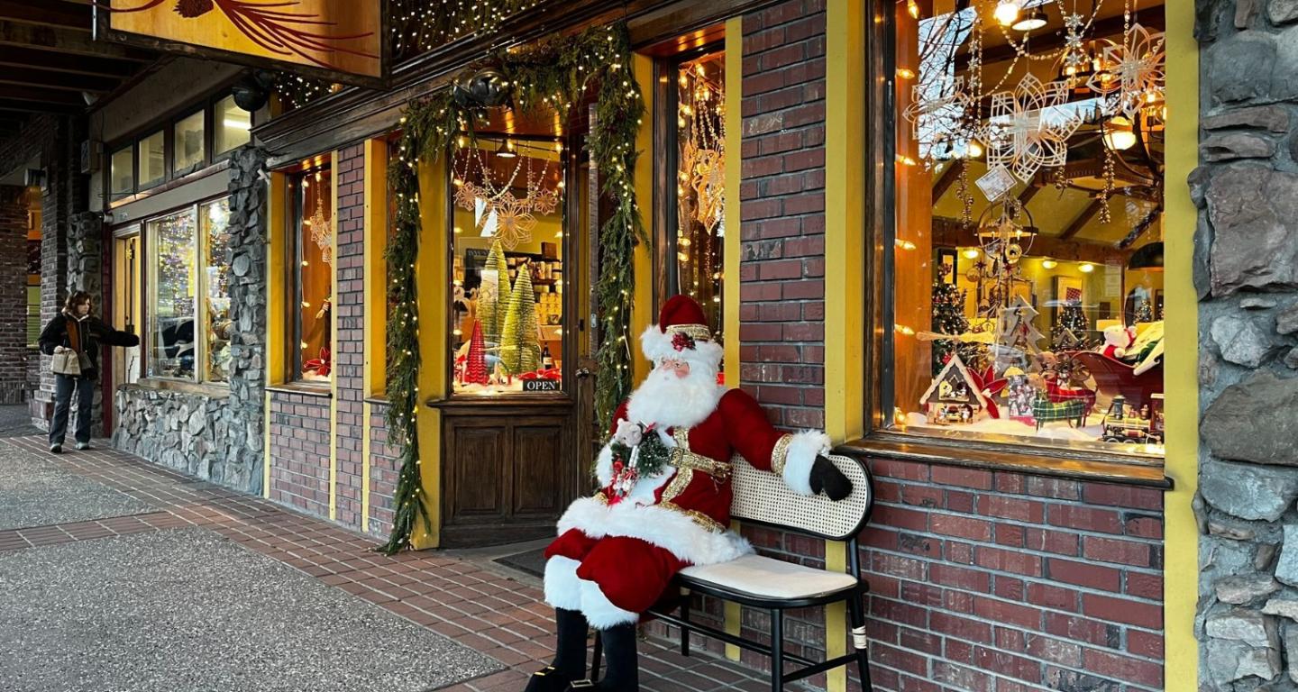 Best Holiday Window Displays in Charming Historic Downtown Truckee