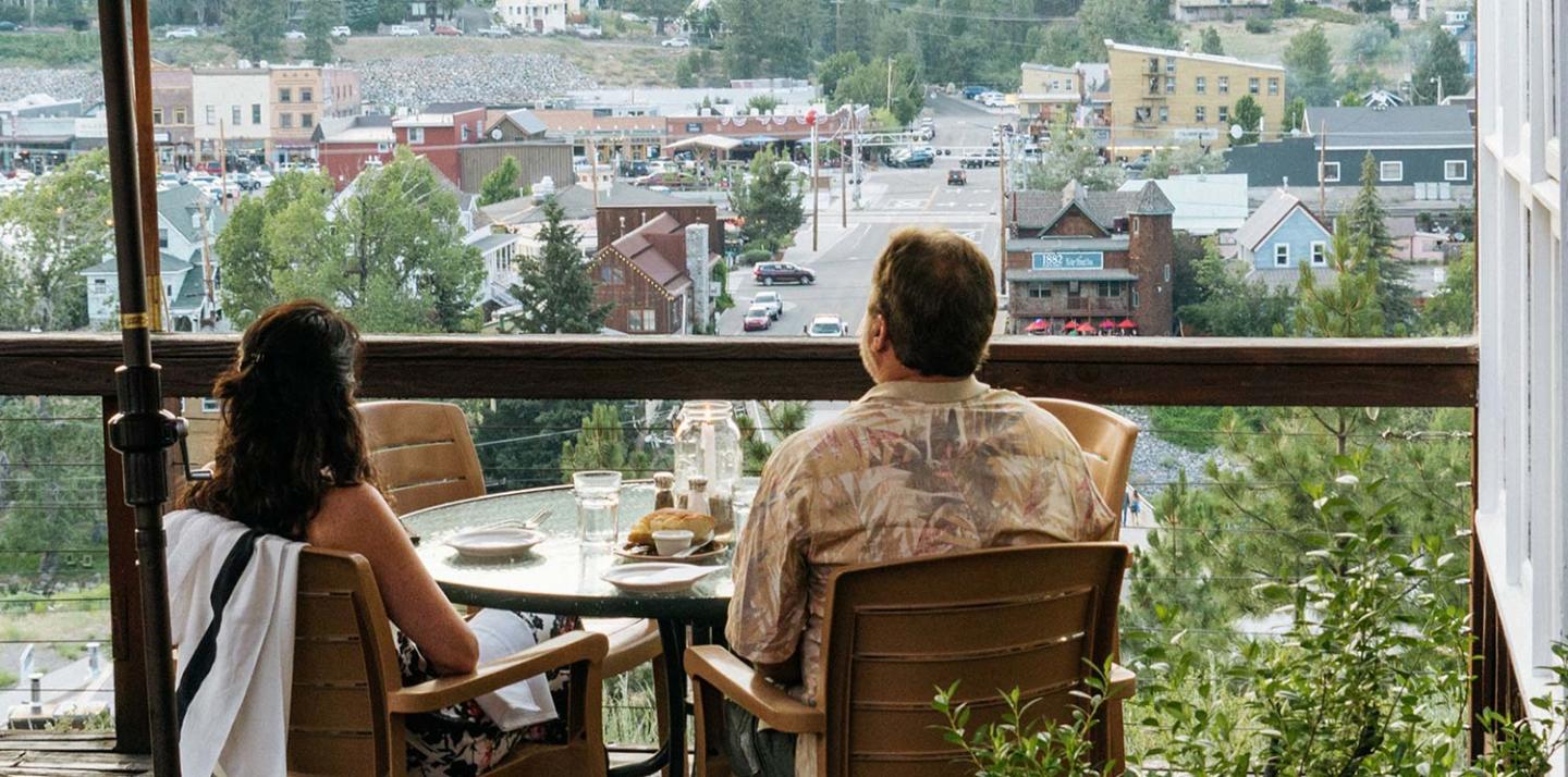 Savor Summer: Top Outdoor Dining Spots in Truckee