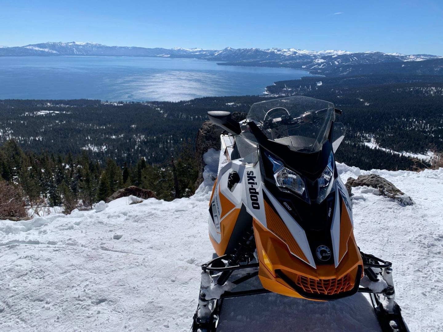 Lake Tahoe Snowmobile Tours