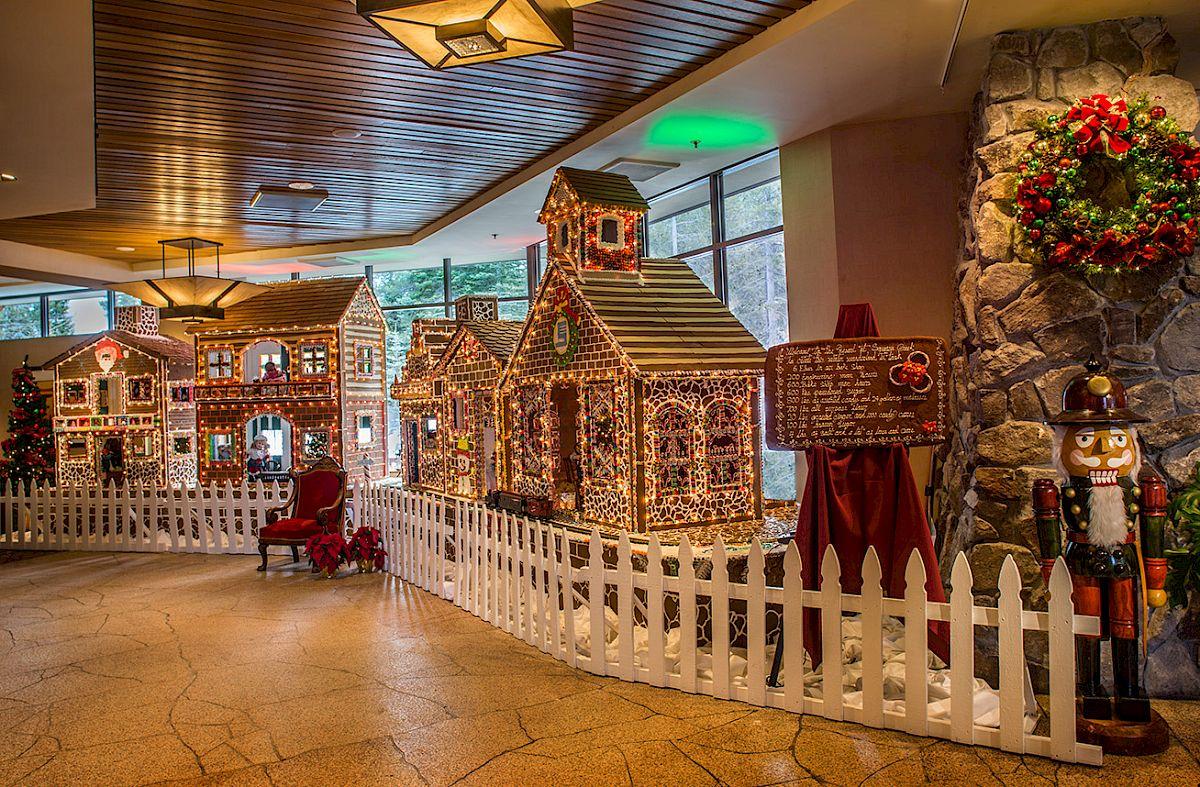 Everline Resort Gingerbread House Holiday Celebration
