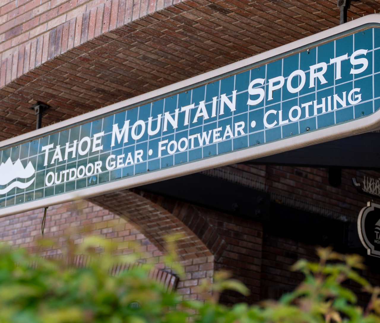 Storefront sign for Tahoe Mountain Sports.
